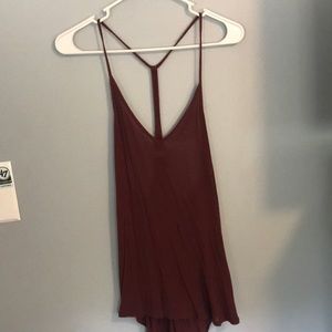 maroon tank top